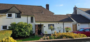 Double room, Cosy, gated drive, hot tub,